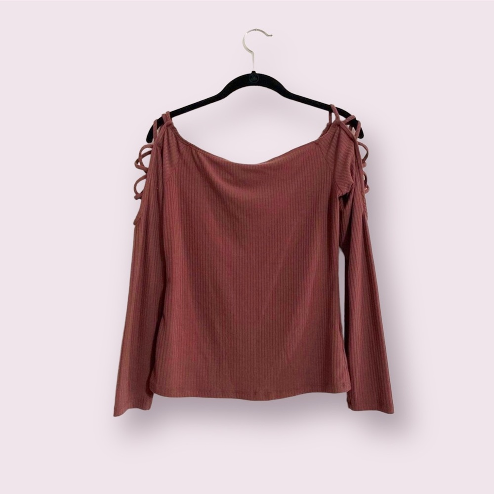 Charlotte Russe Off Shoulder Ribbed Top - Picture 7 of 7